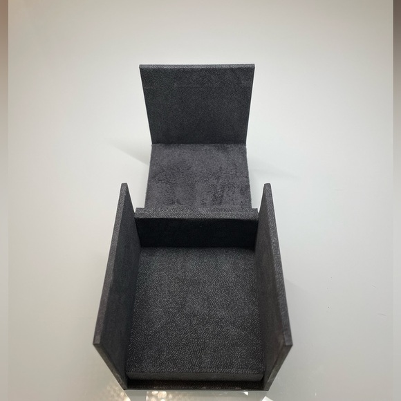 AUTHENTIC DAVID YURMAN HARD CASE RING JEWELRY STORAGE BOX - Picture 2 of 3